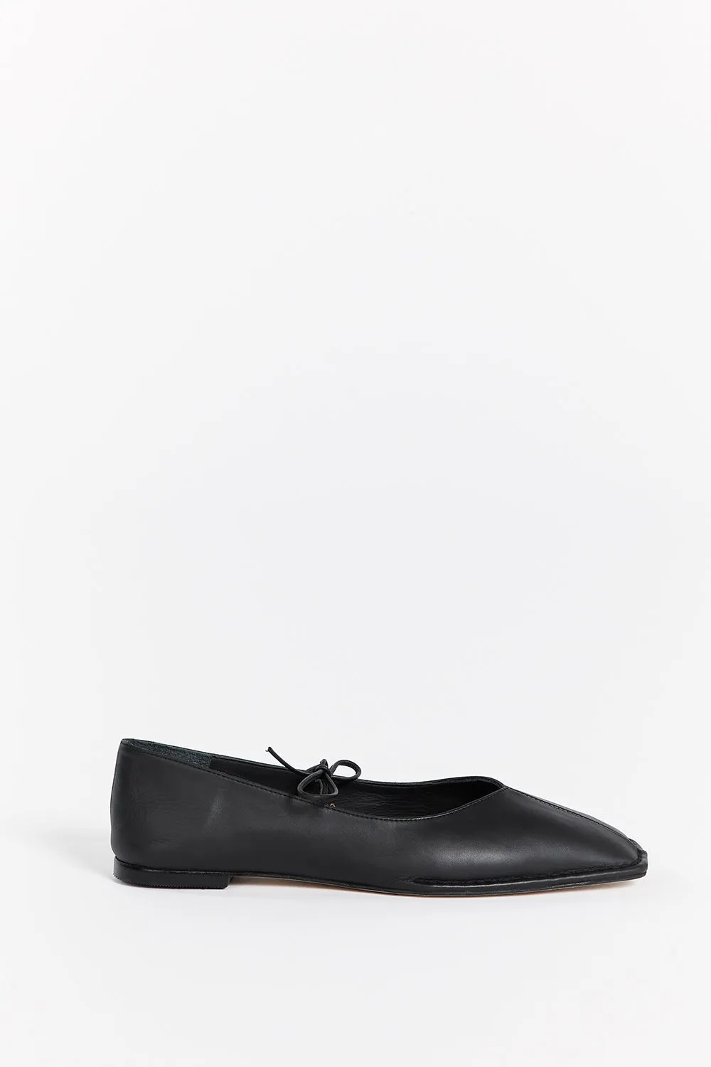 Dissh ALOHAS SWAY BLACK LEATHER FLATS