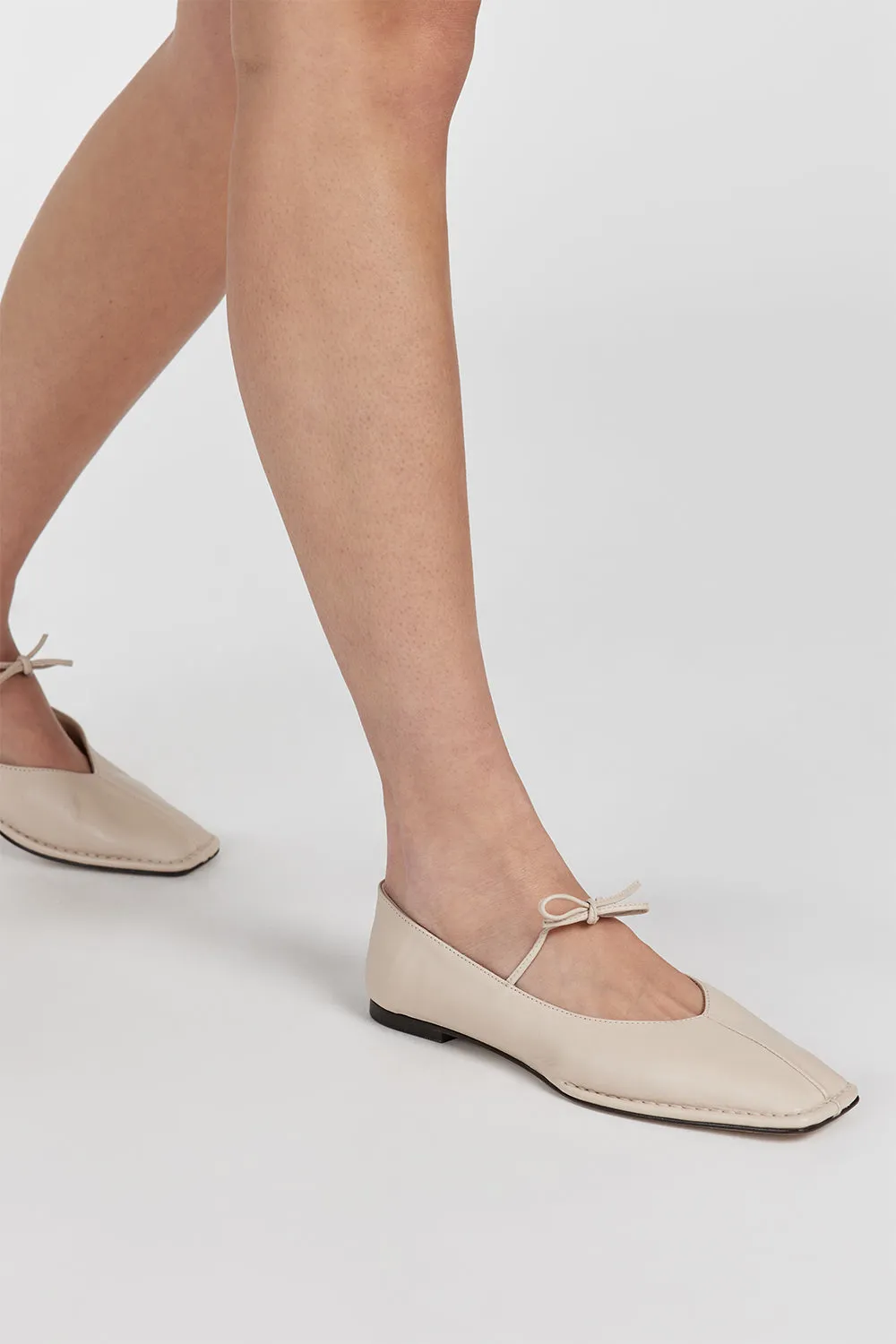 Dissh ALOHAS SWAY CREAM BALLET FLAT
