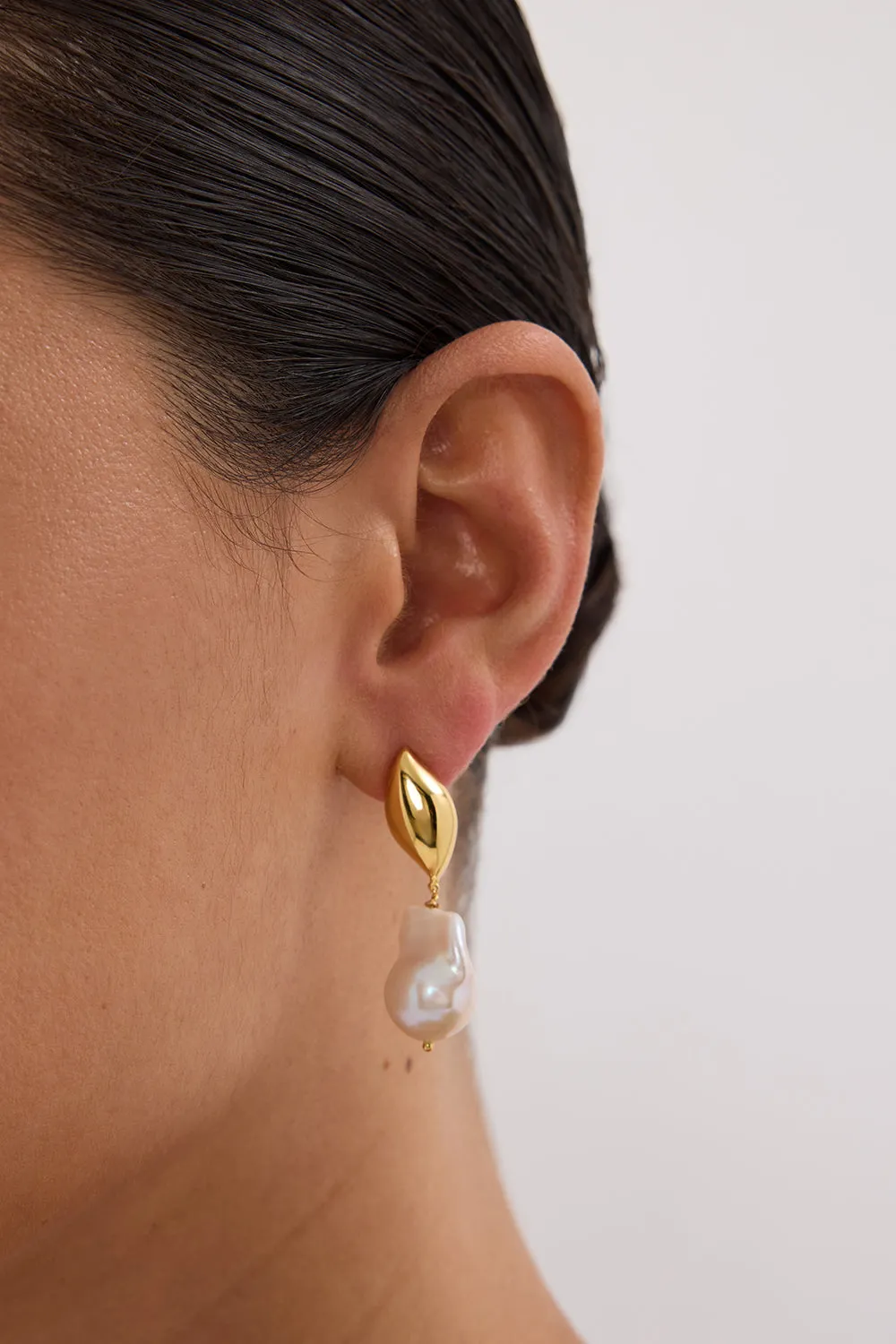 Dissh AMBER SCEATS ISOLA EARRING GOLD
