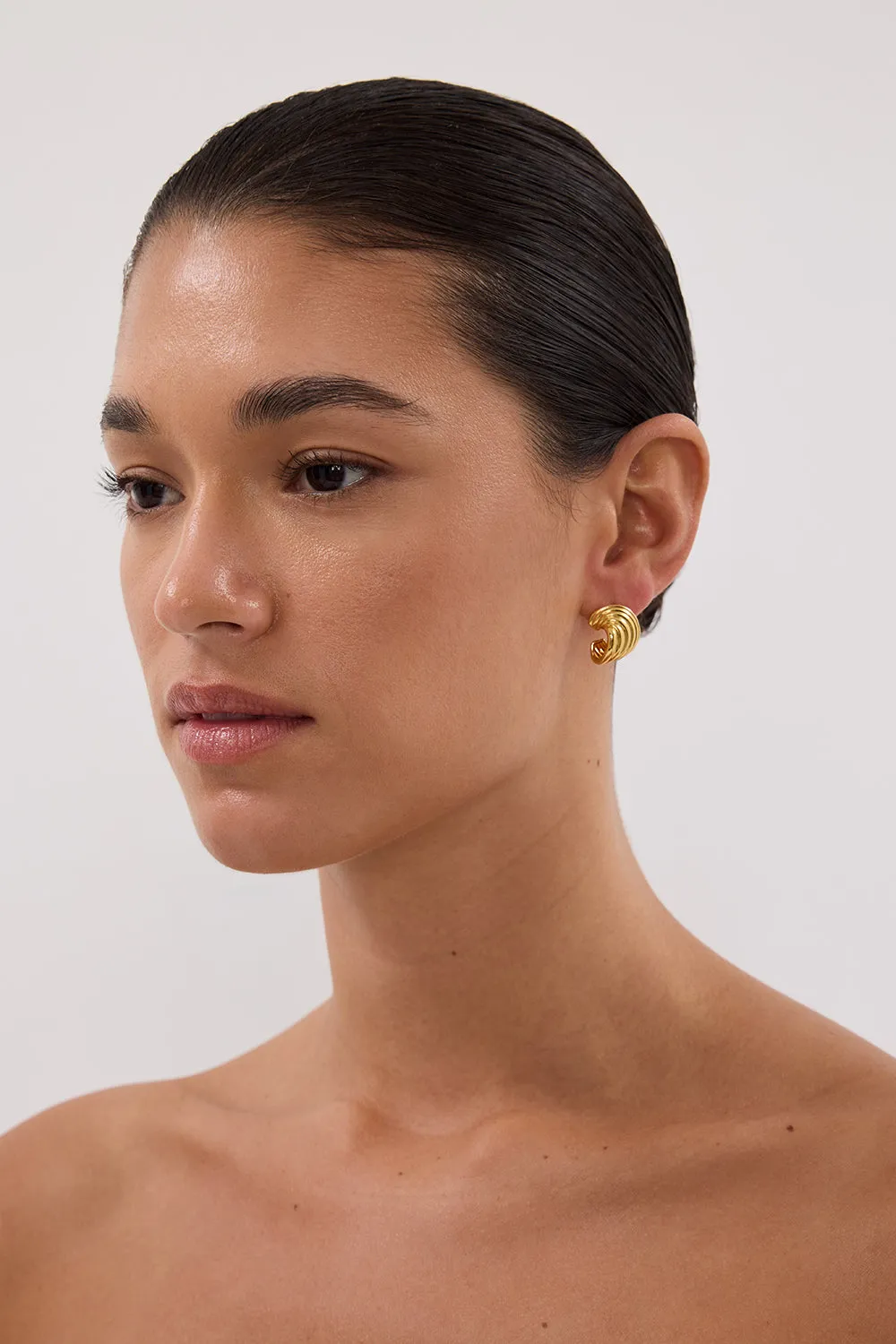 Dissh AMBER SCEATS KONA EARRING GOLD