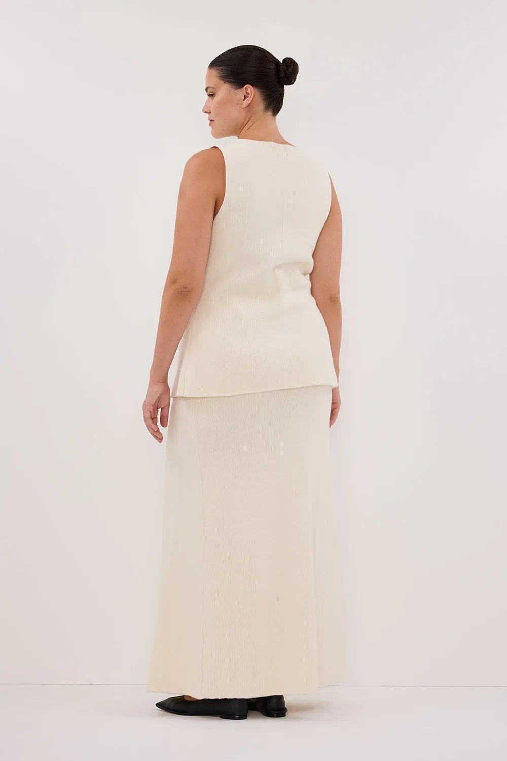 Dissh AVA CREAM LONGINE KNIT VEST 