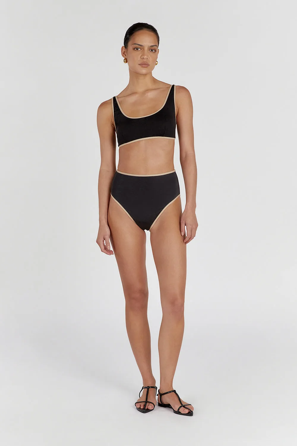 Dissh BAILEY BLACK CONTRAST SCOOP TOP