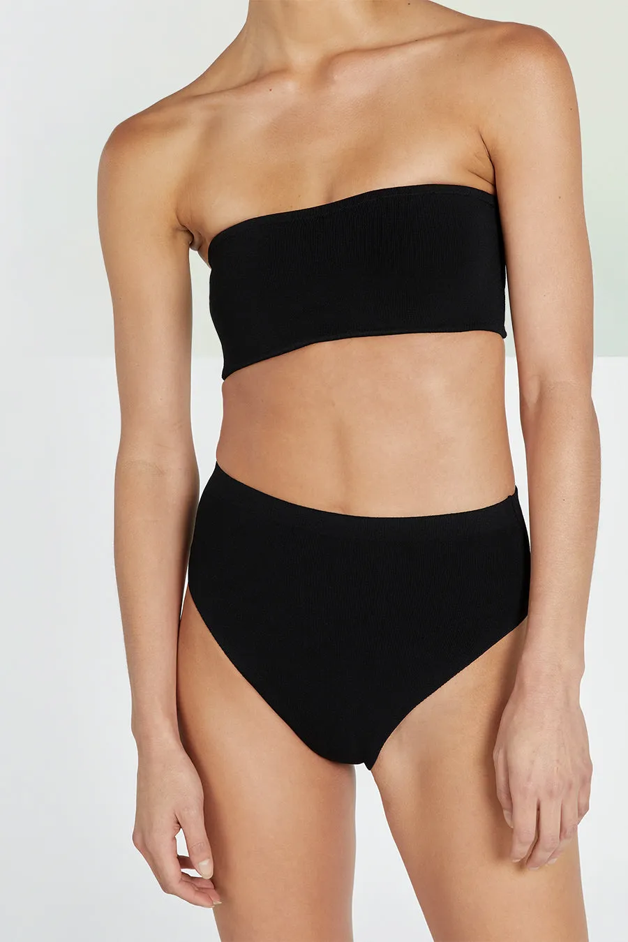 Dissh BASE BLACK BANDEAU TOP