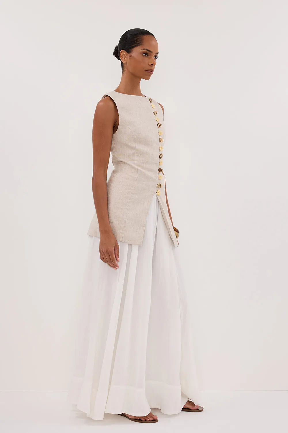 Dissh BAYLEE NATURAL SLEEVELESS LINEN TOP