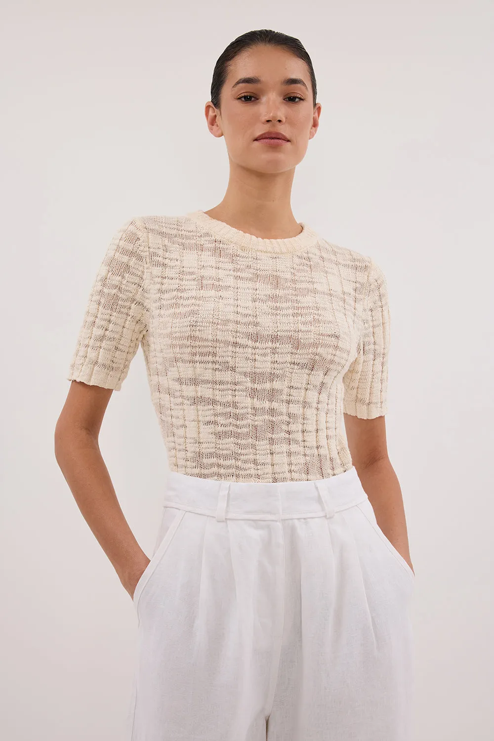 Dissh CIA NATURAL CAP SLEEVE KNIT TEE