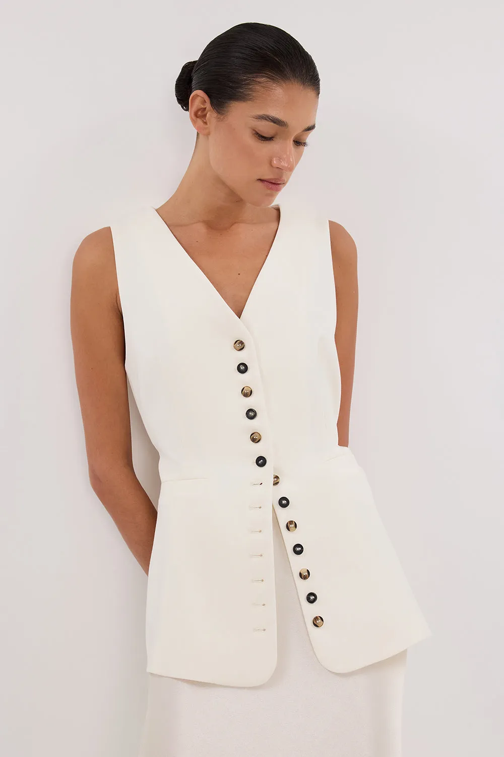 Dissh DEMI CREAM LONGLINE VEST