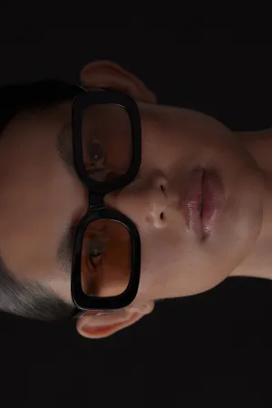 Dissh ELISA JOHNSON LEXI GLOSS BLACK LIGHT BROWN LENS SUNGLASSES