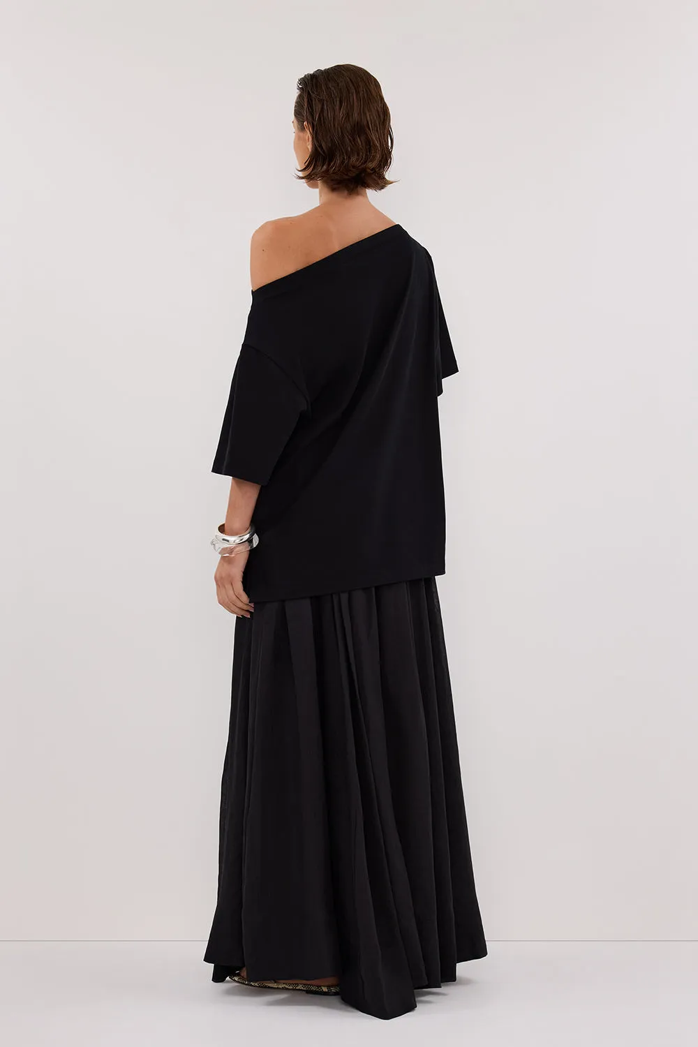 Dissh ESME BLACK ASYM BOAT NECK TEE