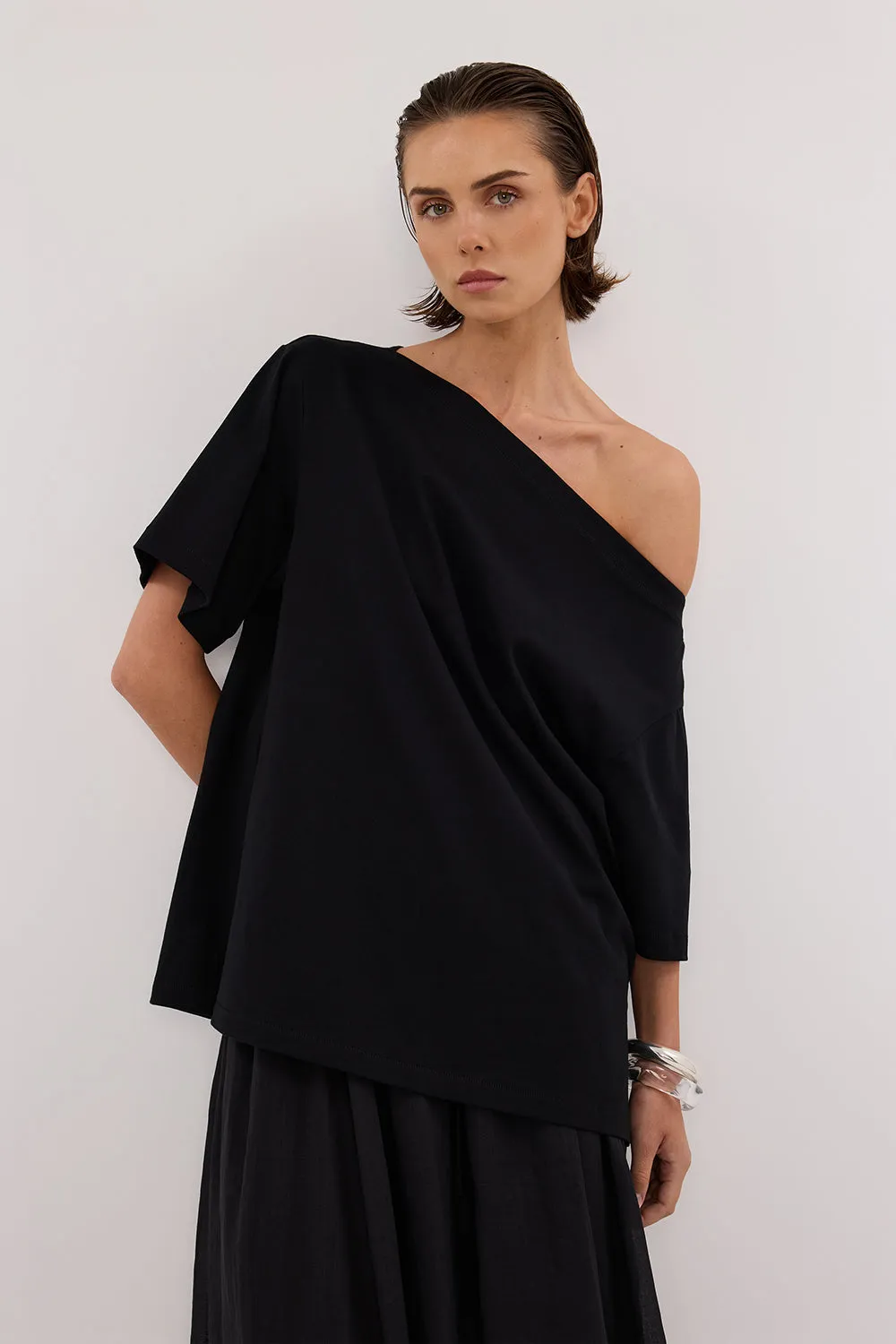 Dissh ESME BLACK ASYM BOAT NECK TEE