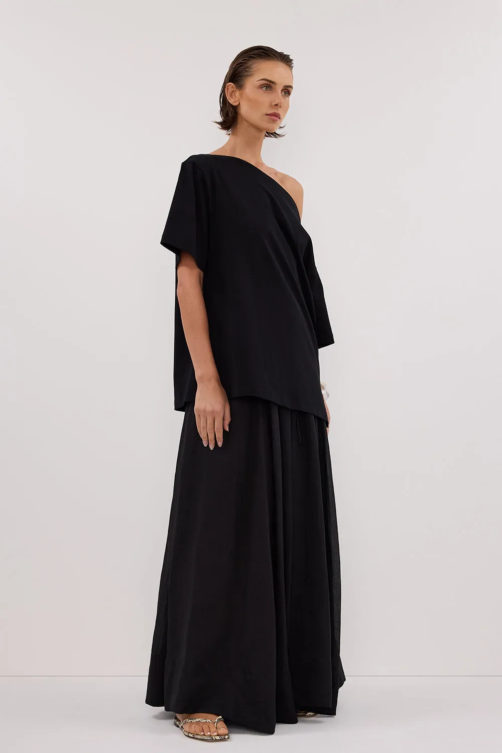 Dissh ESME BLACK ASYM BOAT NECK TEE