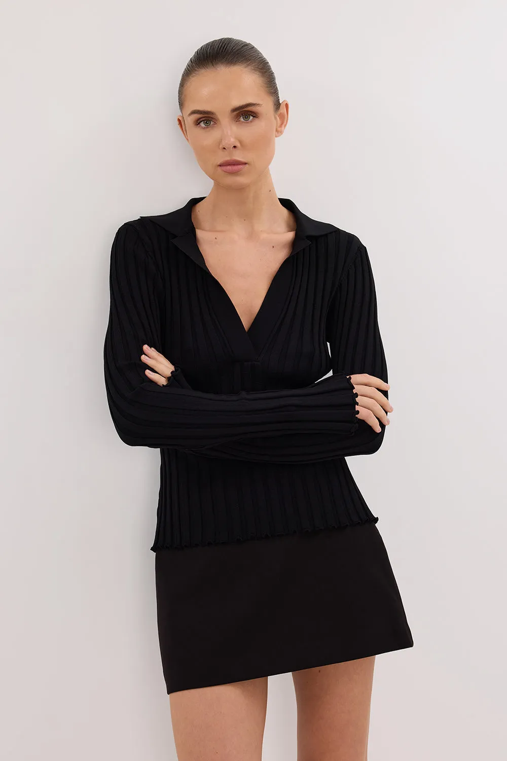 Dissh HAL BLACK POLO LONG SLEEVE KNIT TOP