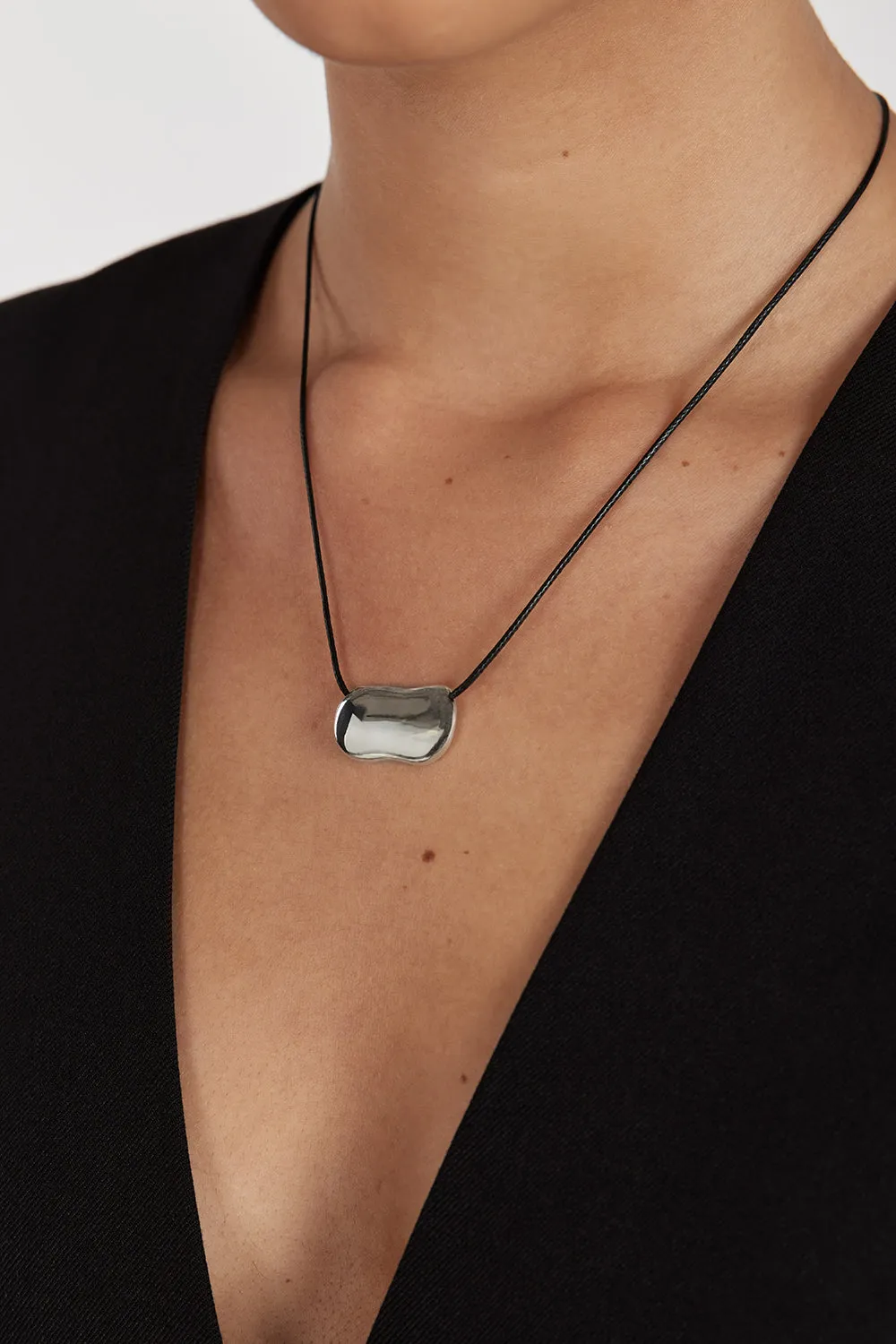Dissh HEAVEN MAYHEM PEBBLE SILVER NECKLACE