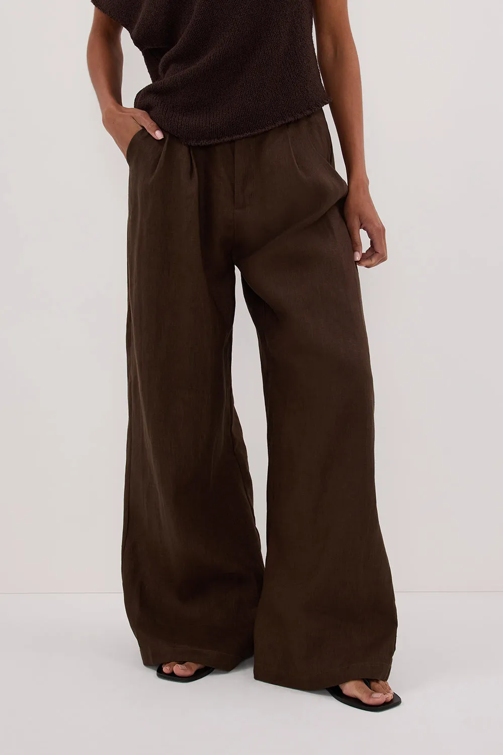 Dissh HOLDEN BITTER CHOC LINEN PANT