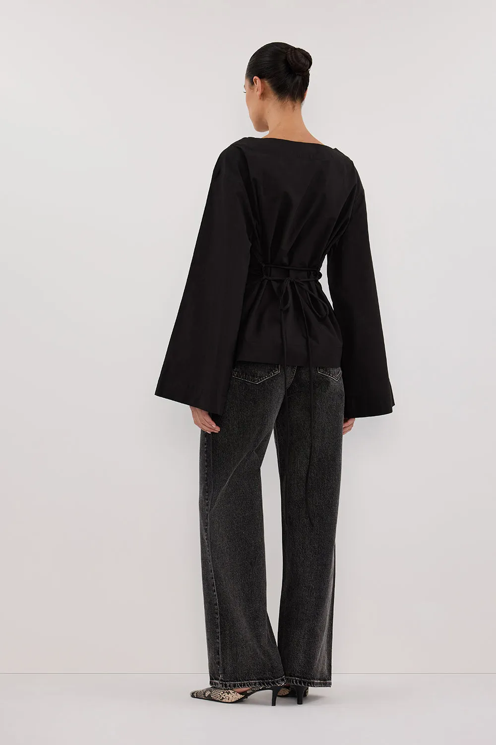Dissh IVY BLACK LONG SLEEVE TOP