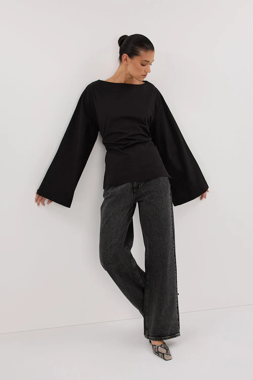 Dissh IVY BLACK LONG SLEEVE TOP