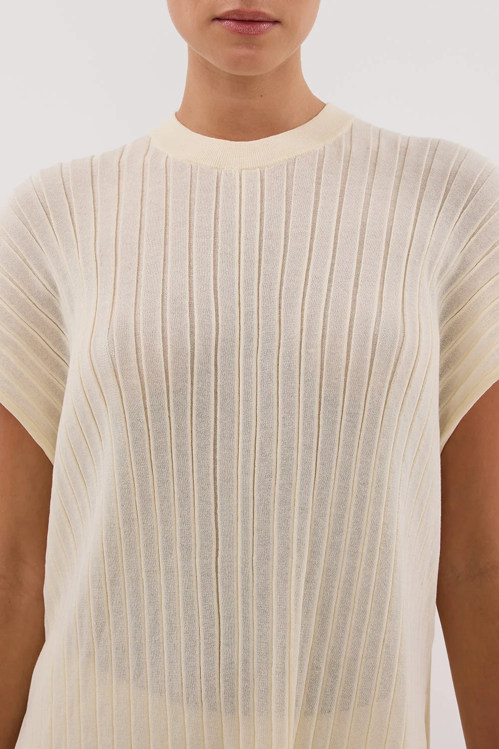 Dissh JADE CREAM SLEEVELESS KNIT TOP