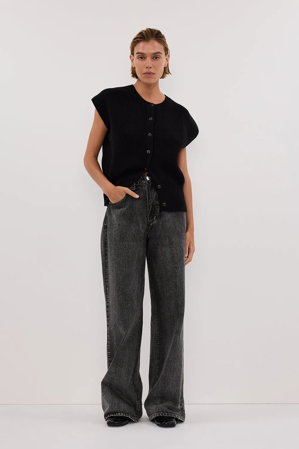 Dissh KATE BLACK KNIT VEST