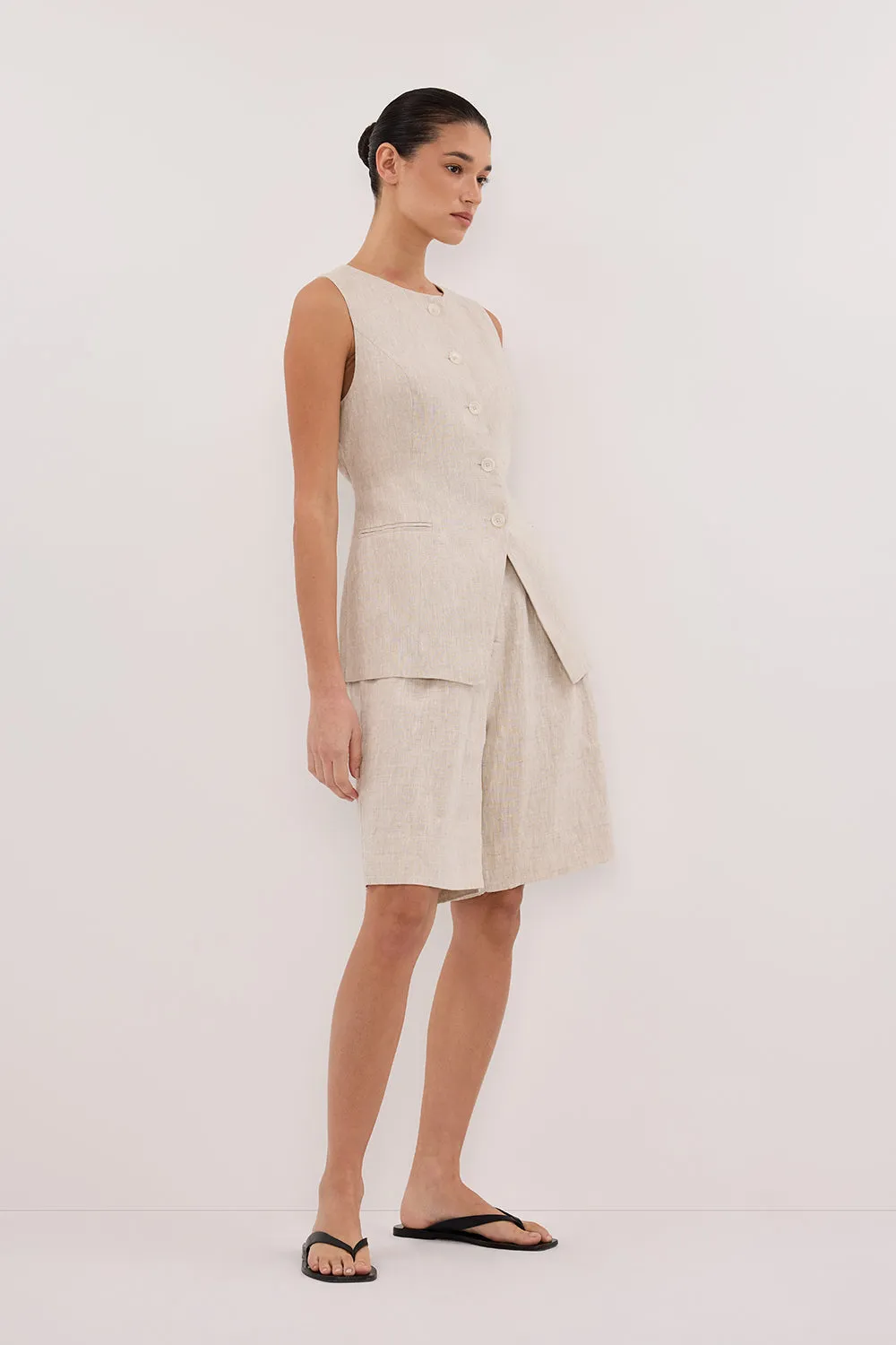 Dissh KAYLA NATURAL LINEN BERMUDA SHORT