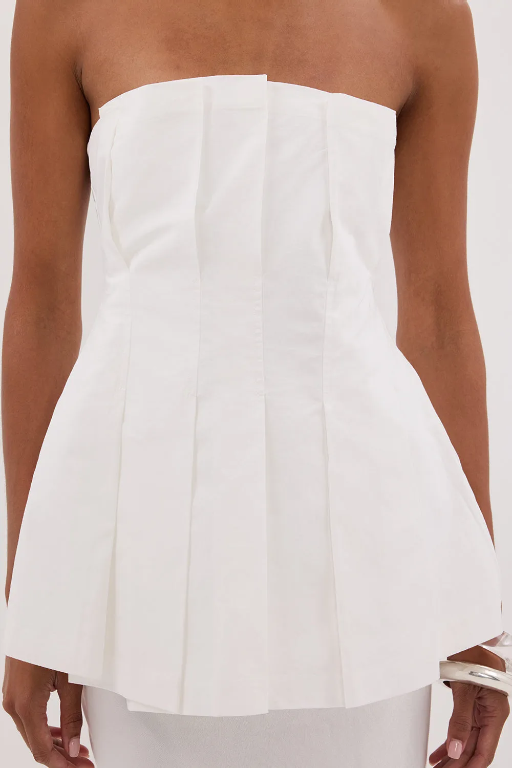 Dissh LILLY WHITE PLEATED STRAPLESS TOP