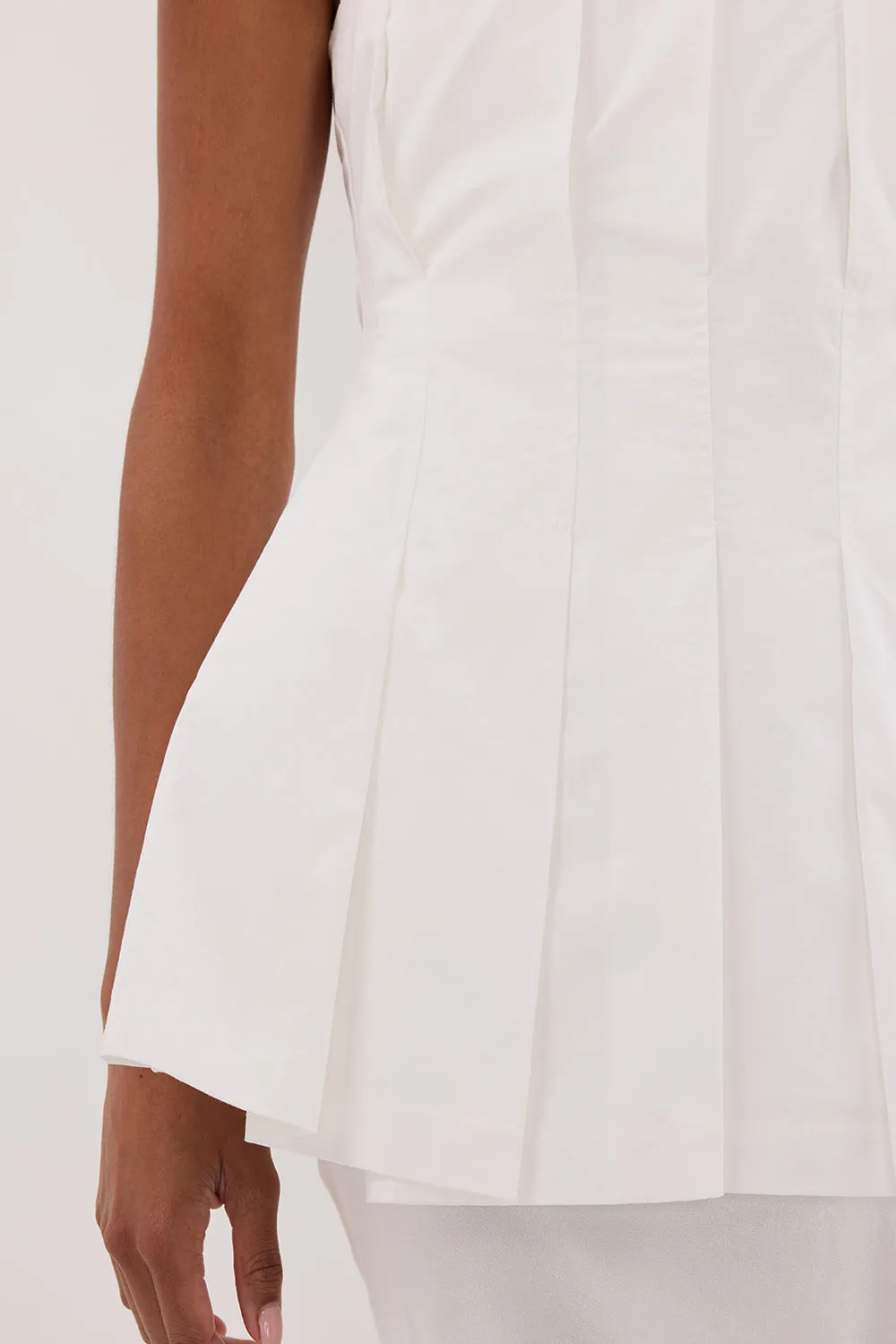 Dissh LILLY WHITE PLEATED STRAPLESS TOP