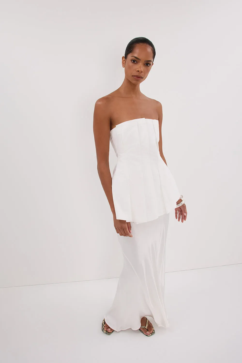 Dissh LILLY WHITE PLEATED STRAPLESS TOP