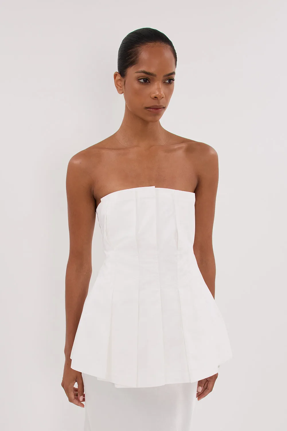 Dissh LILLY WHITE PLEATED STRAPLESS TOP