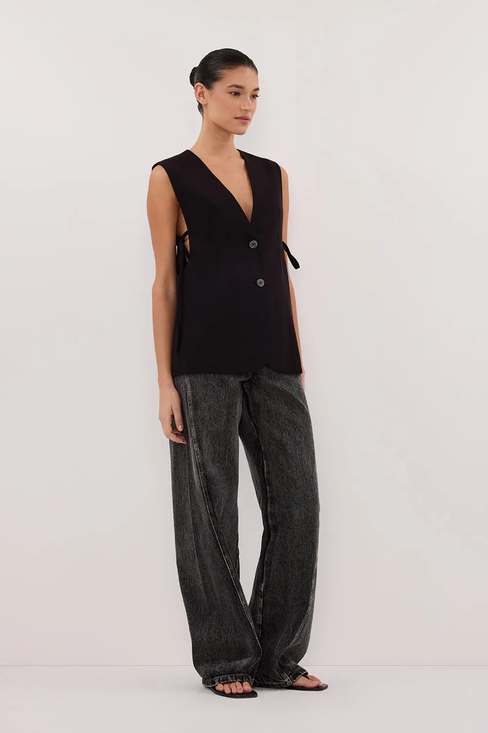 Dissh LISE BLACK LOW CUT VEST