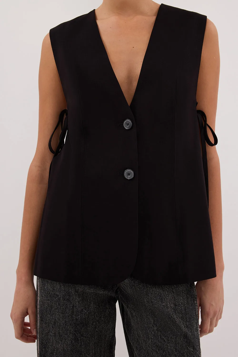 Dissh LISE BLACK LOW CUT VEST