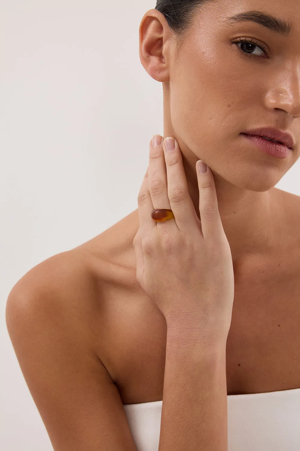 Dissh NOAH THE LABEL BROWN CHUNKY RESIN RING