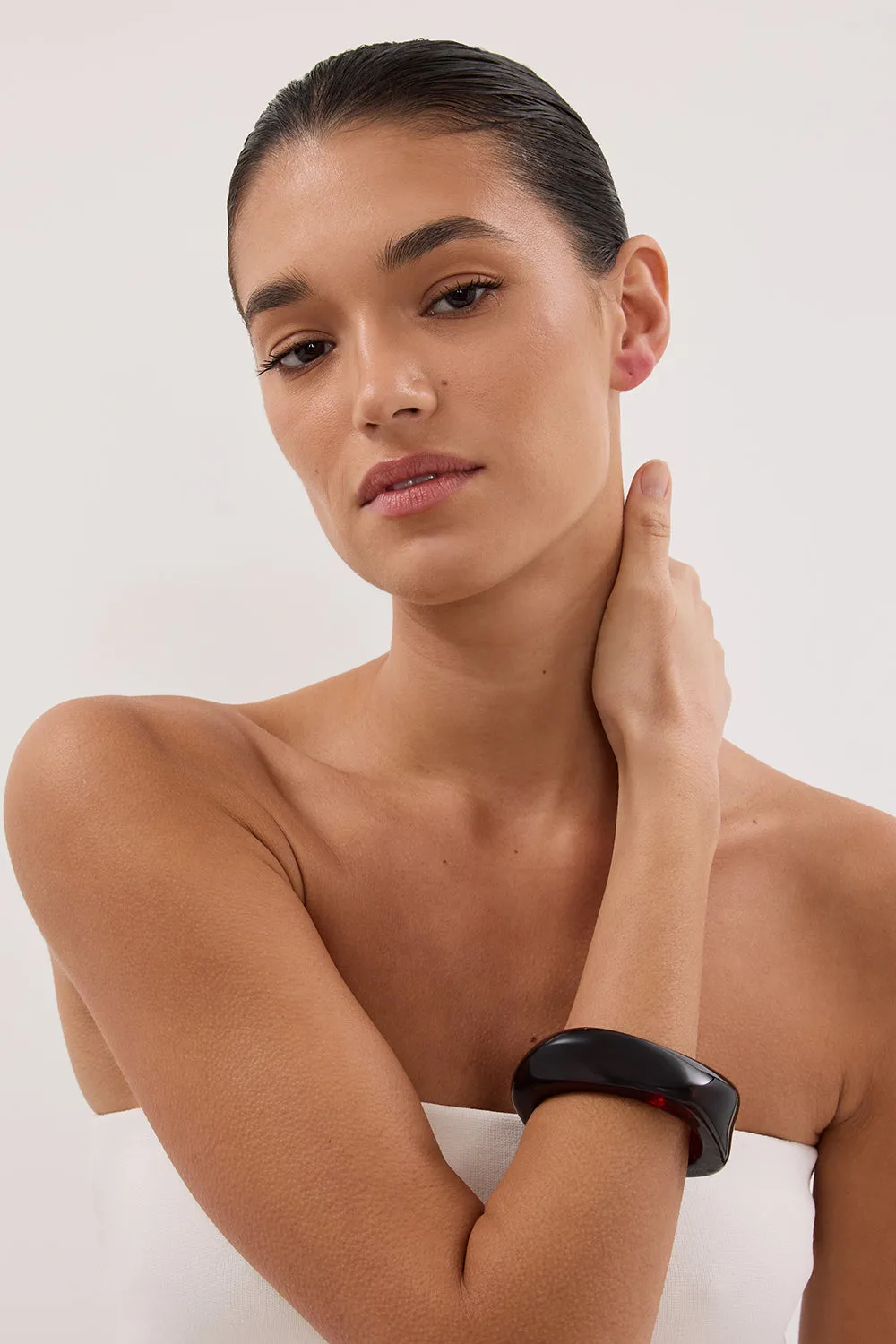 Dissh NOAH THE LABEL DARK BROWN RESIN BANGLE