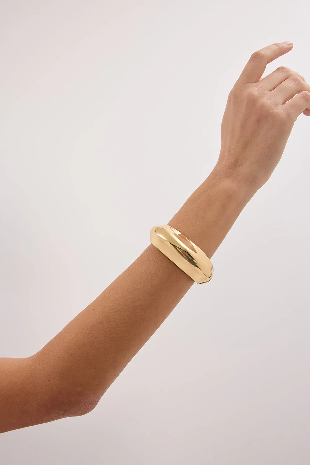 Dissh NOAH THE LABEL GOLD BIG BULB BANGLE