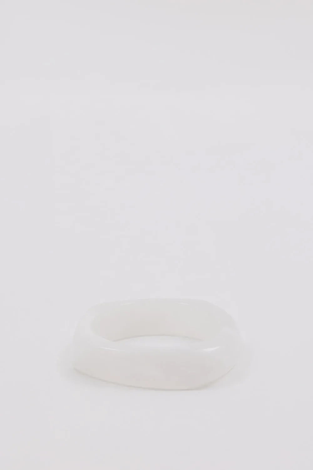 Dissh NOAH THE LABEL WHITE RESIN BANGLE