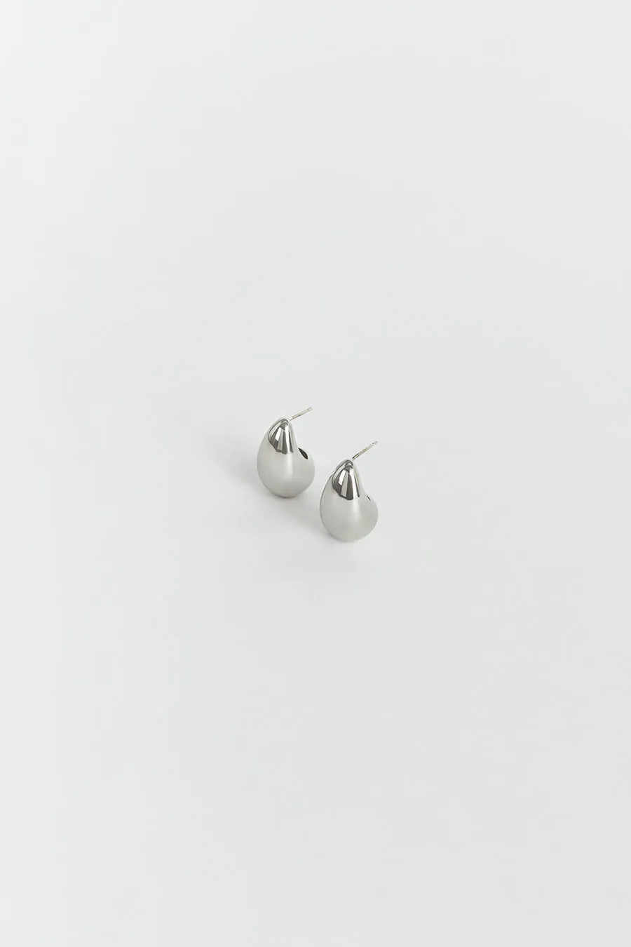 Dissh PORTER BABY BLOB SILVER EARRINGS