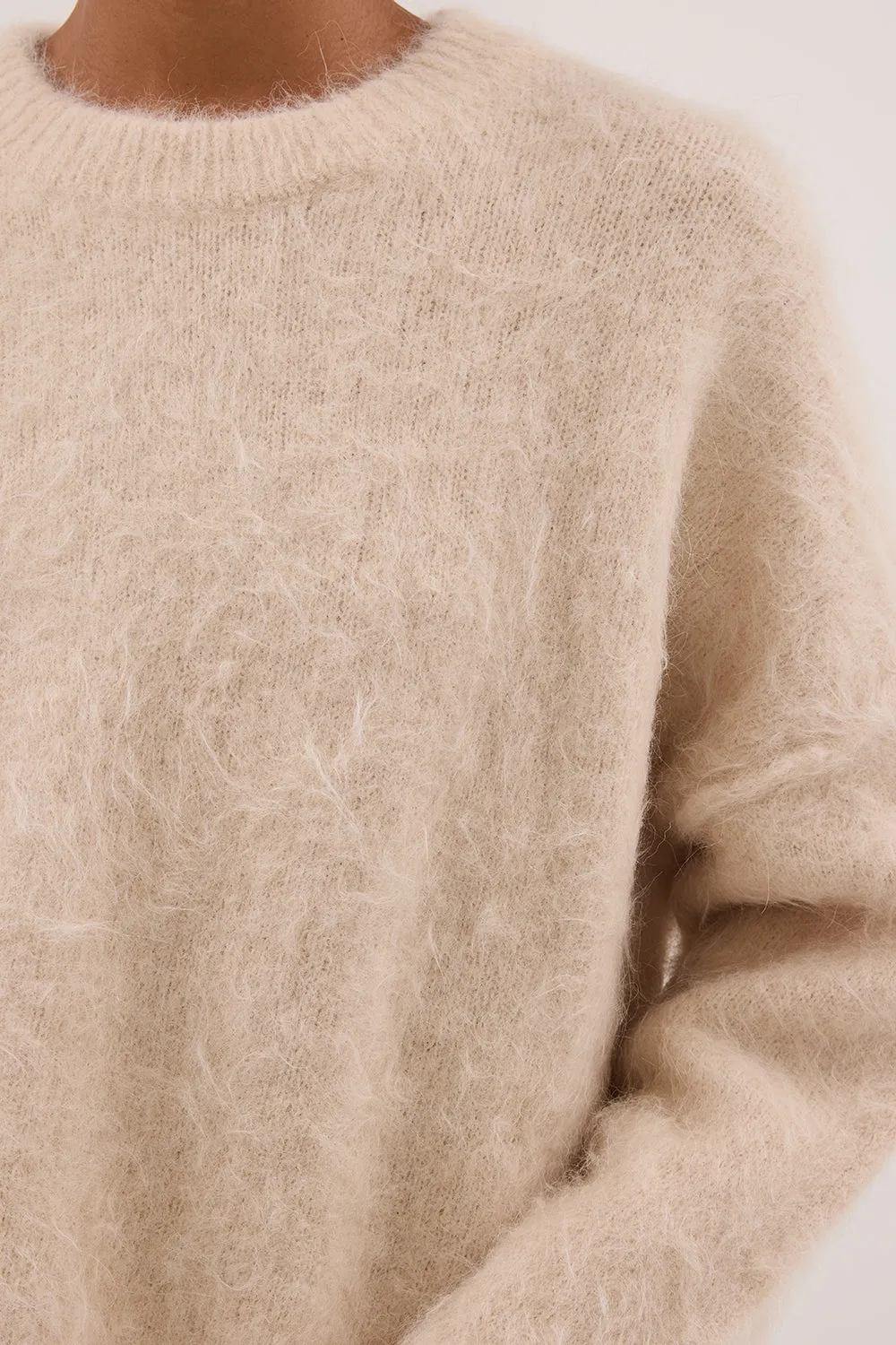 Dissh SALMA CREAM LONGLINE JUMPER
