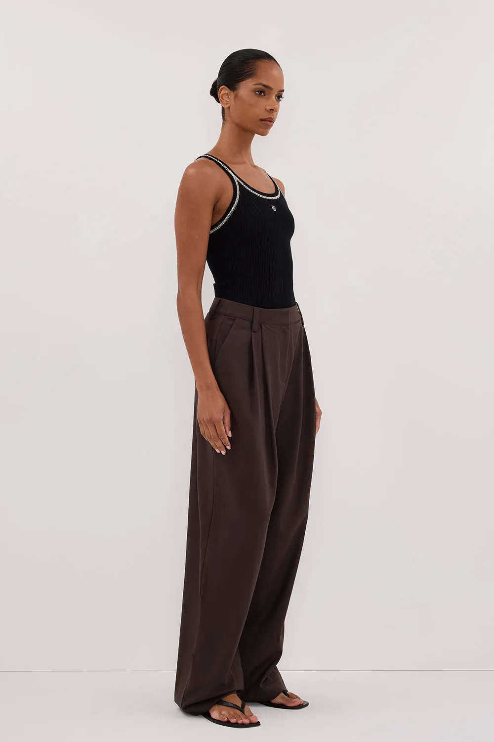 Dissh SIGNATURE BLACK CONTRAST SCOOP TANK