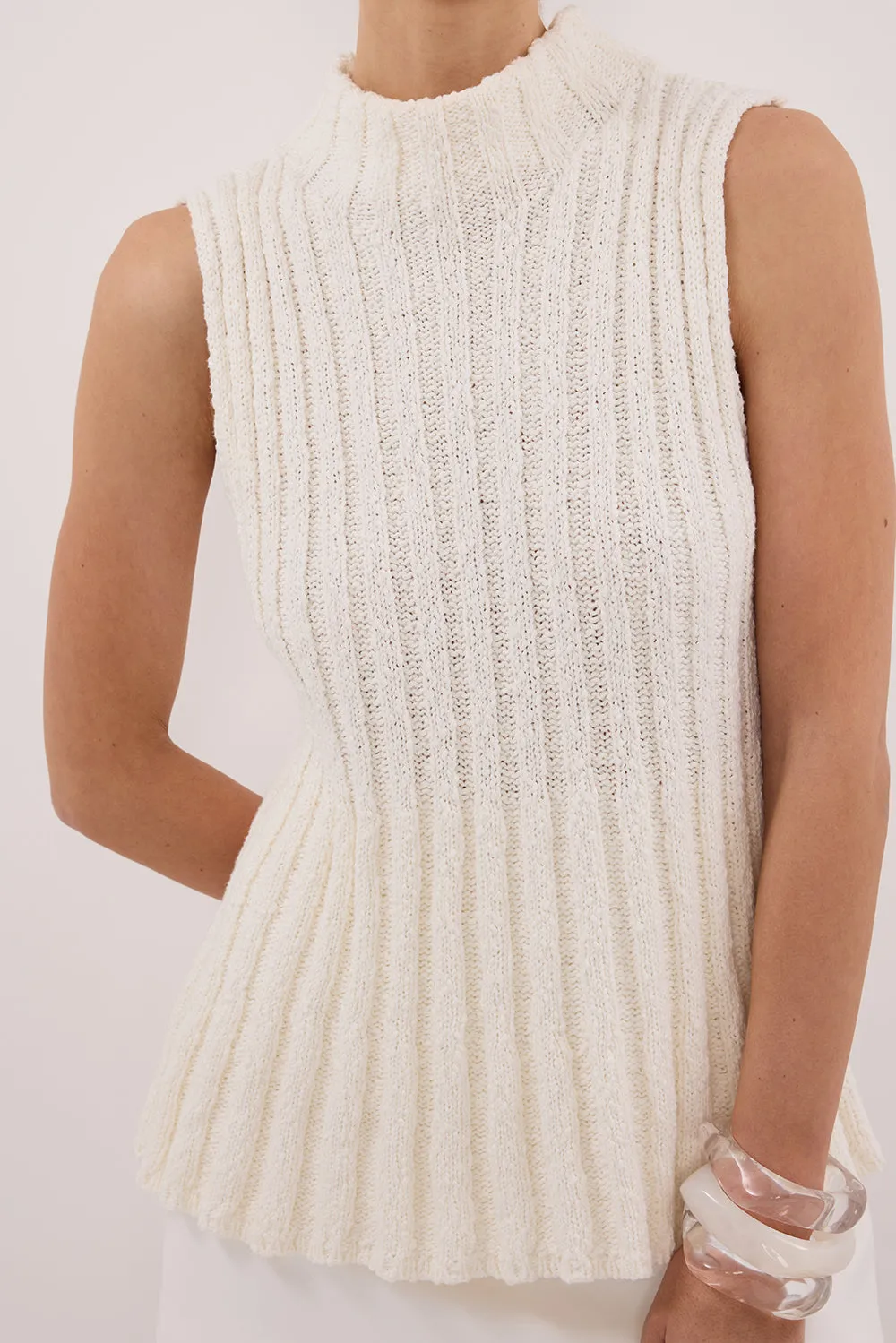 Dissh VERO OFF WHITE KNIT TOP