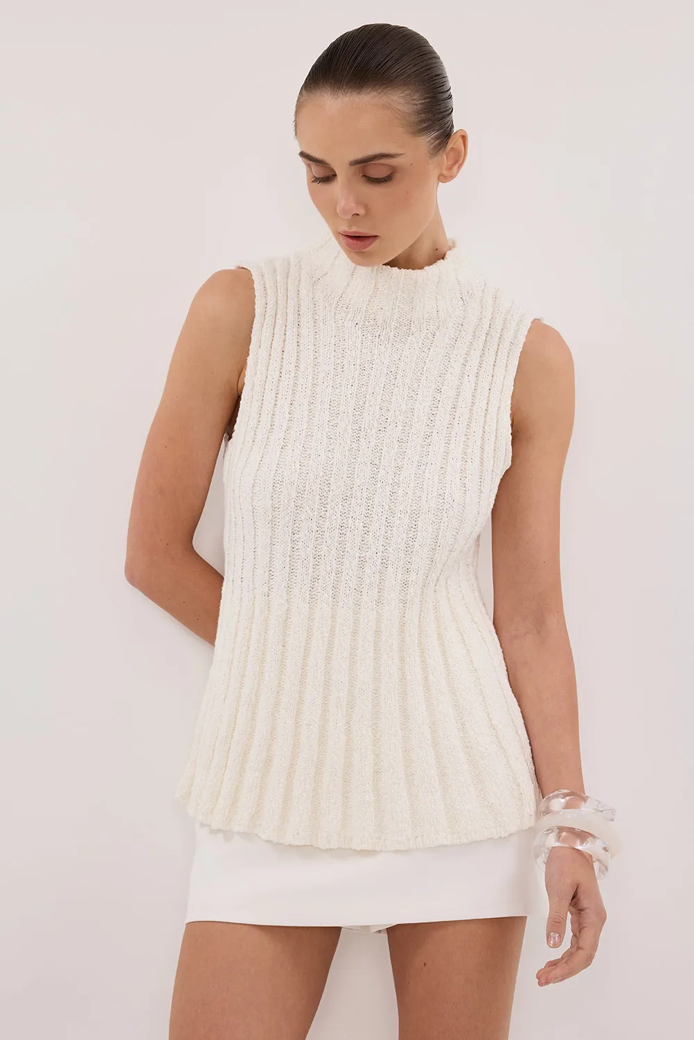 Dissh VERO OFF WHITE KNIT TOP