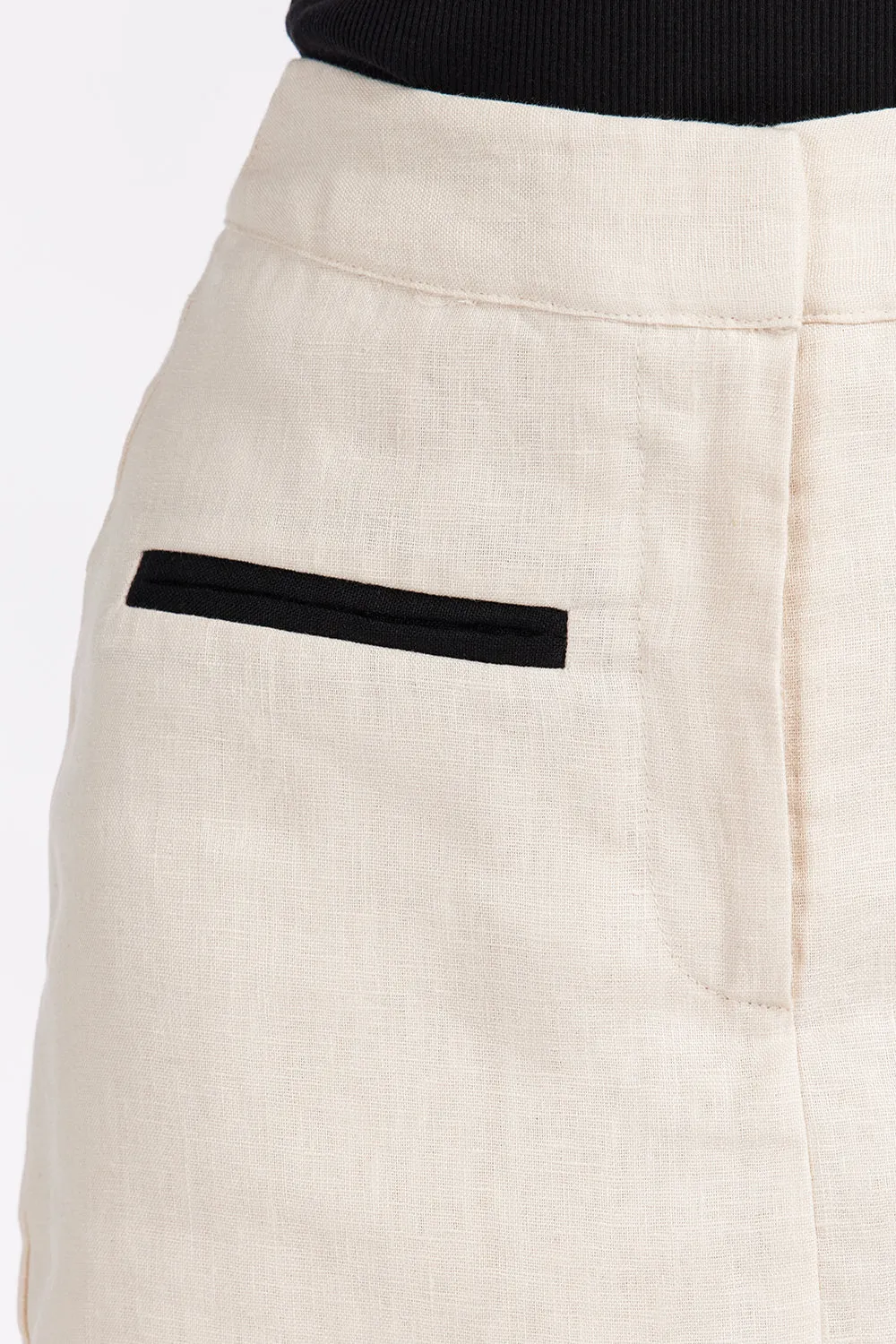 Dissh VON CREAM LINEN SKORT