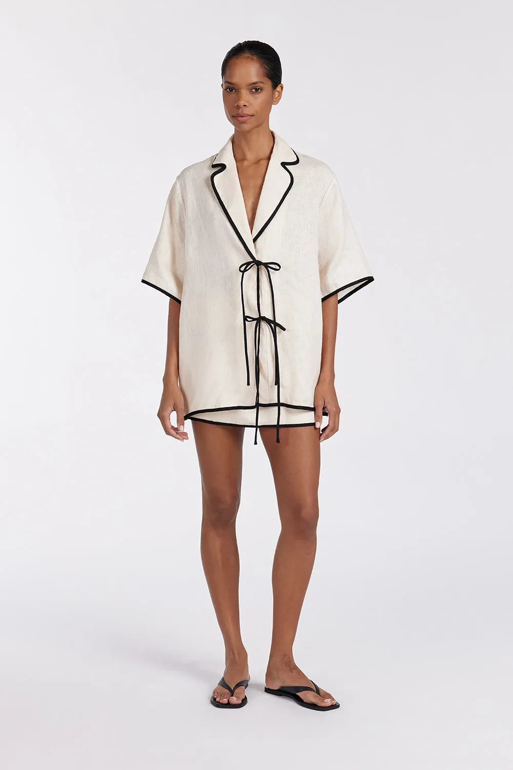 Dissh VON CREAM LINEN SKORT